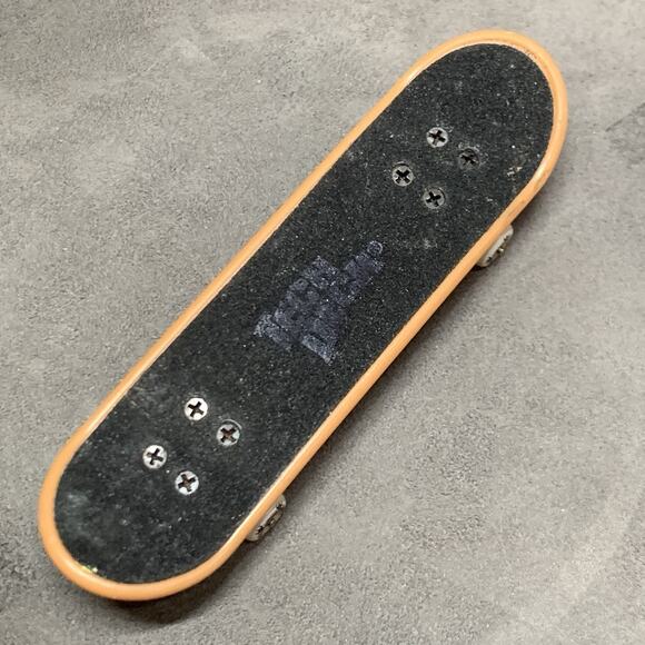 Vintage Tech Deck World Industries Fingerboard Tiki Fire Flame Monster - Picture 6 of 6